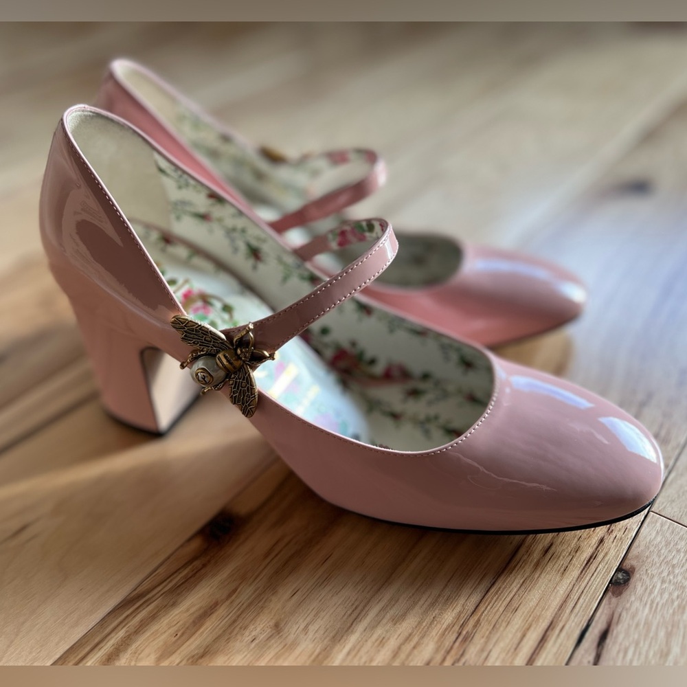 Authentic Gucci Pink Mary Janes Women’s